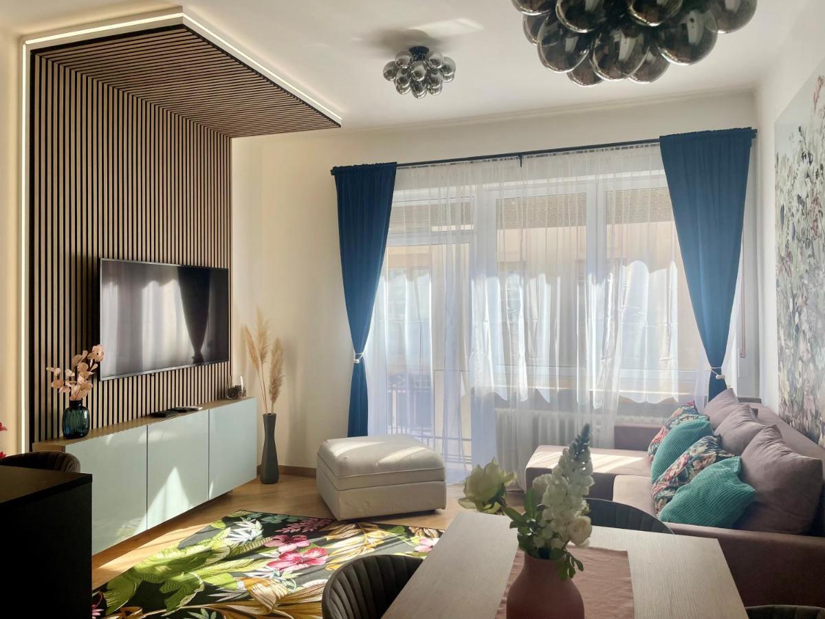 Brand New Apartment #Hollan#3Bedr#2Bathr#Freeparking Budapest Exterior photo
